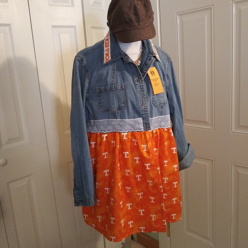 2395 Jeaniemade Size XL St. John's Bay Upcycled Tennessee Vol's Tunic Jacket